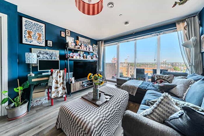 1 Bedroom Flat For Sale In Freedom House, West Ealing, London, W13