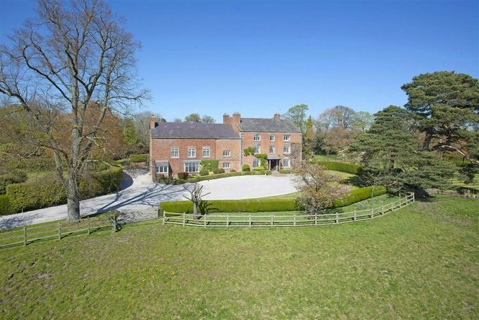 6 Bedroom Detached House For Sale In Chester Road, Gatesheath, Tattenhall, CH3