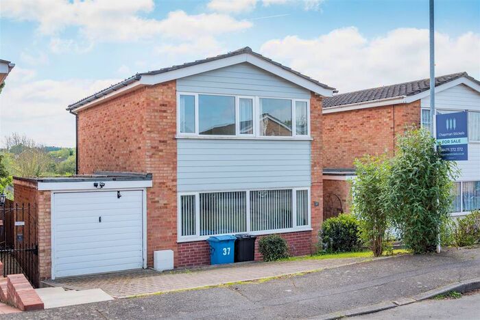 3 Bedroom Property To Rent In Cottesford Close, Hadleigh, Ipswich, IP7