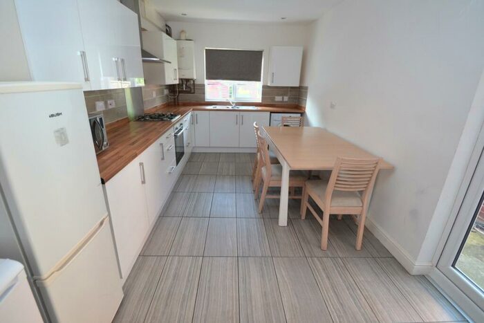 6 Bedroom Detached House To Rent In Harrington Drive, Lenton, Nottingham, NG7