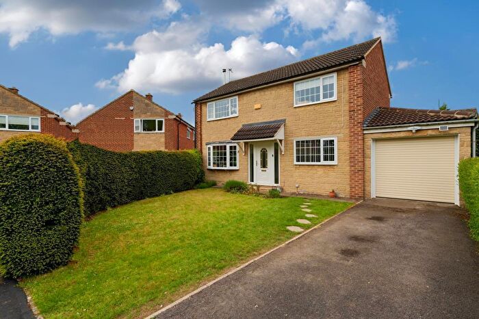 3 Bedroom Detached House To Rent In St. Hughs Close, Bicester, OX26