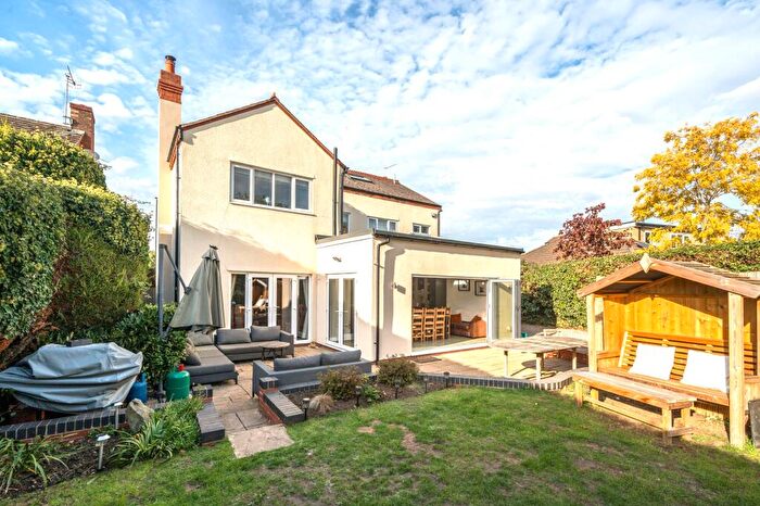 6 Bedroom Detached House For Sale In Barton Road, Welford On Avon, CV37