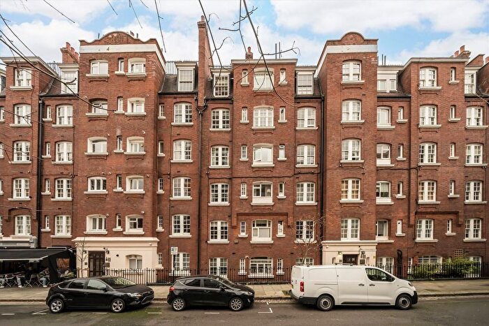 2 Bedroom Flat To Rent In Sandwich Street, Sinclair House, WC1H