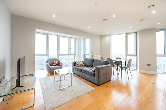 2 Bedroom Flat To Rent In Sky View Tower, Stratford, London, E15