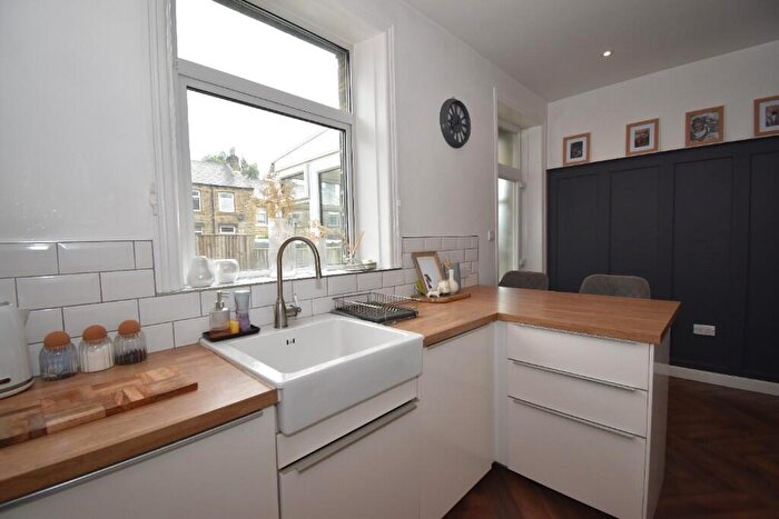 2 Bedroom Terraced House For Sale In New Street, Huddersfield, West Yorkshire, HD3