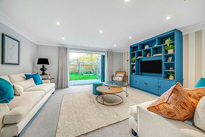 3 Bedroom Detached House To Rent In Merrifield Lane, Burgess Hill, East Sussex, RH15