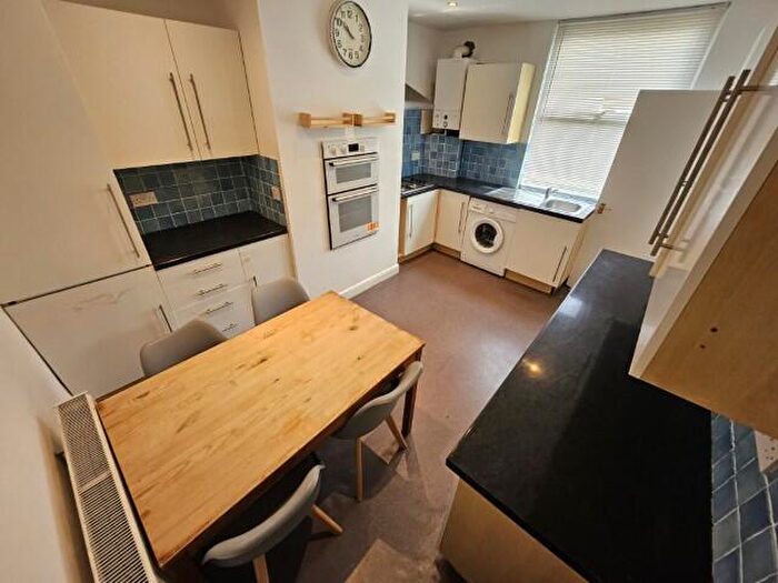 4 Bedroom Terraced House To Rent In Beechwood Grove, Burley, Leeds, LS4
