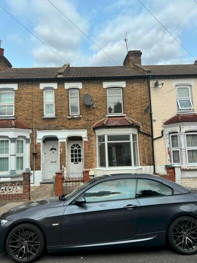 4 Bedroom Terraced House To Rent In Denny Road, Edmonton, N9