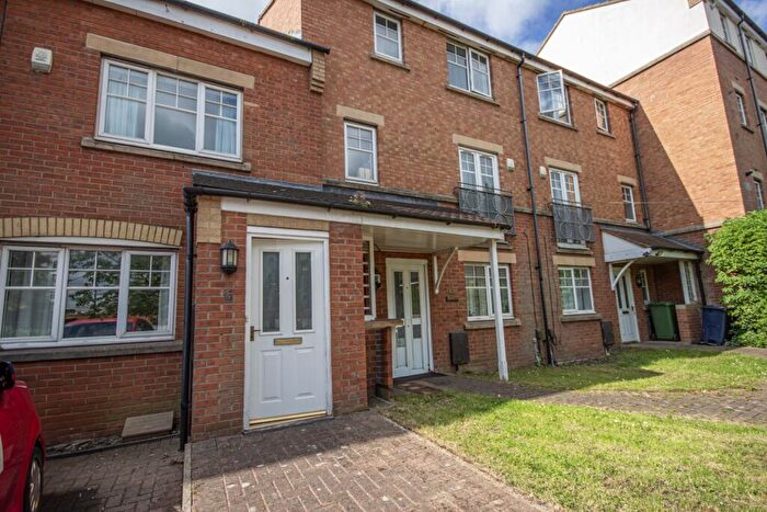 3 Bedroom Terraced House To Rent In Renforth Close, Gateshead, Tyne And Wear, NE8