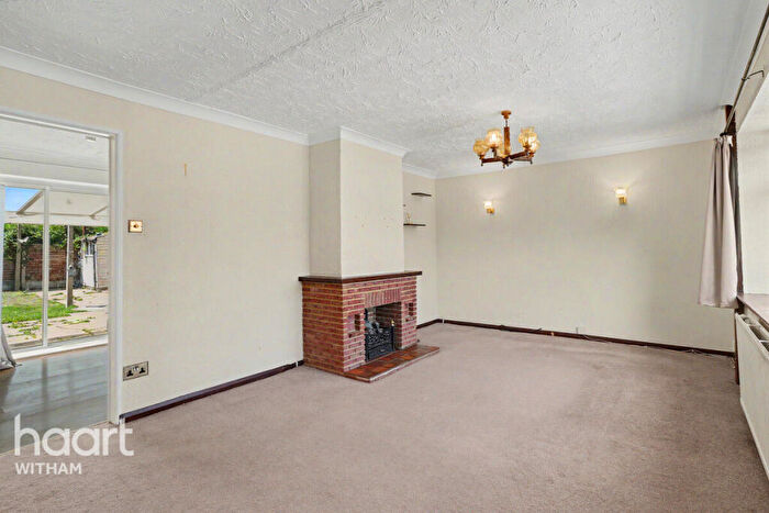 3 Bedroom Semi Detached House For Sale In Jersey Road, Maldon, CM9