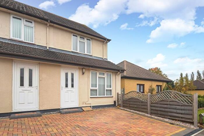 2 Bedroom End Of Terrace House To Rent In Waynflete Road, Headington, OX3