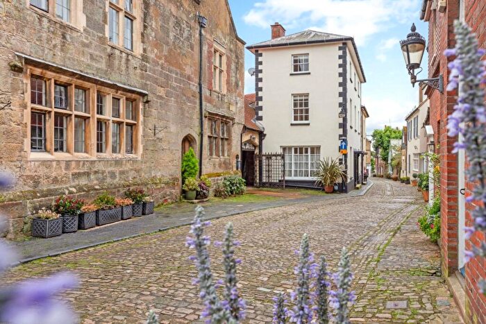 1 Bedroom Apartment To Rent In Lombard Street, Petworth, West Sussex, GU28