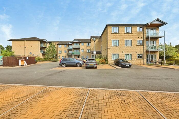 2 Bedroom Flat For Sale In Rotherham Road, Dinnington, Sheffield, S25