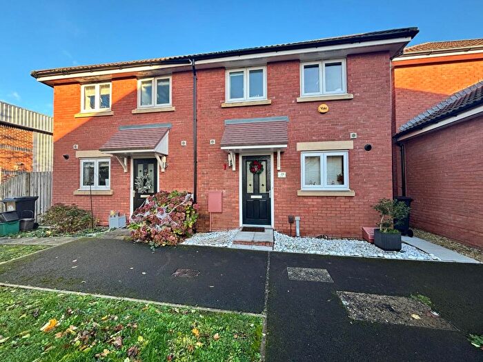 3 Bedroom Semi Detached House For Sale In Brickworks Close, Whitehall, Bristol, BS5