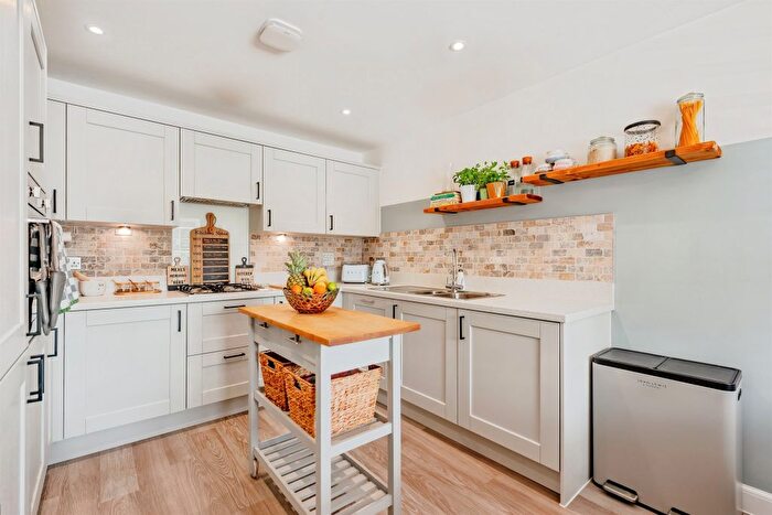 3 Bedroom End Of Terrace House For Sale In Ledger Gardens, Reigate, RH2