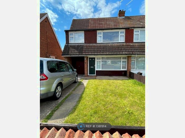 3 Bedroom Semi-Detached House To Rent In Holmwood Road, Ashford, TN23
