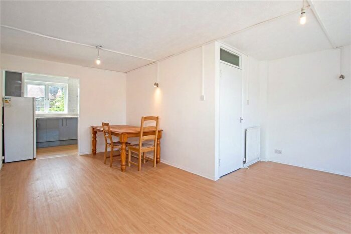 4 Bedroom Property To Rent In St. Peters Gardens, West Norwood, SE27