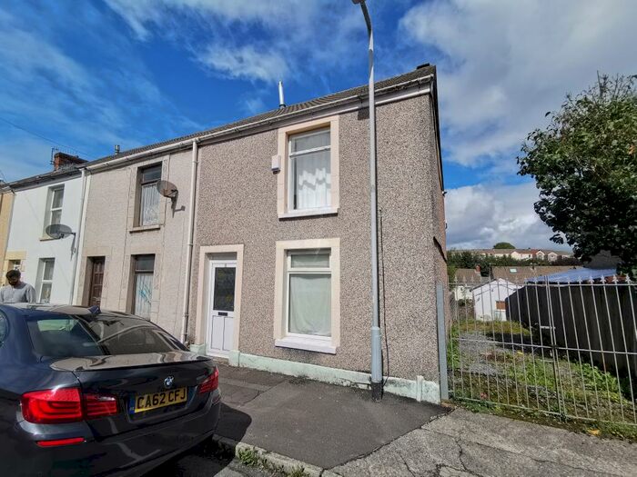 2 Bedroom House To Rent In Symmons Street, Swansea, SA1