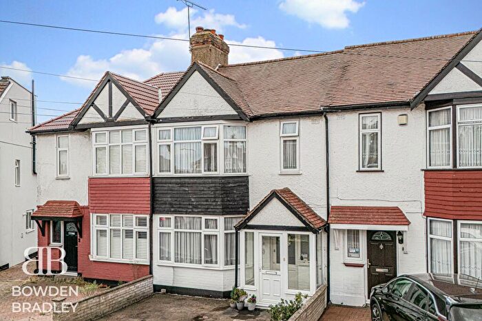 3 Bedroom Terraced House For Sale In Trelawney Road, Hainault, IG6