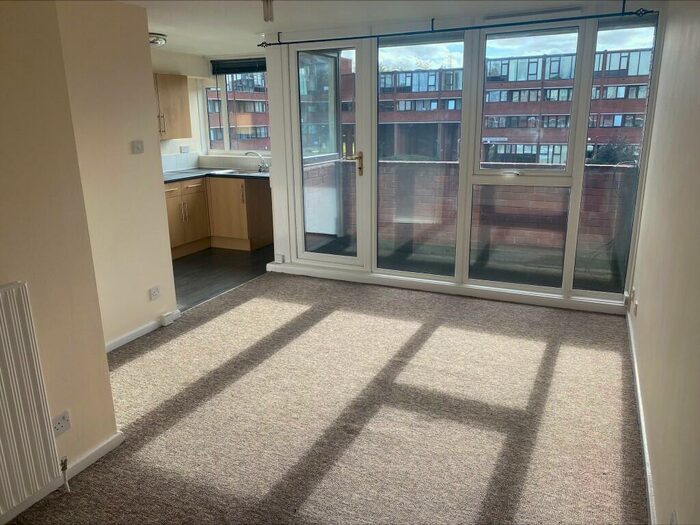 Studio To Rent In Meynell House, Browns Green, Birmingham, B20