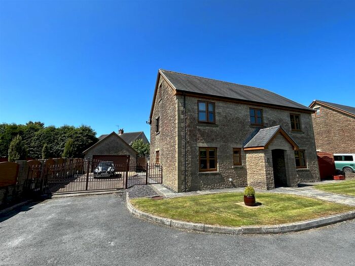 5 Bedroom Detached House For Sale In Llys Bryn Gwyrdd, Five Roads, Llanelli, SA15