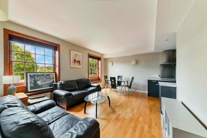 2 Bedroom Flat To Rent In Scott Avenue, London SW15