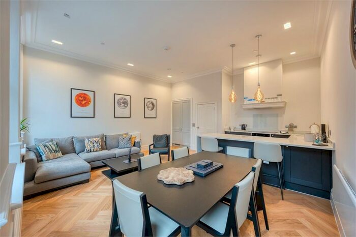 2 Bedroom Apartment To Rent In The Bank, - Bute Street, Cardiff, CF10