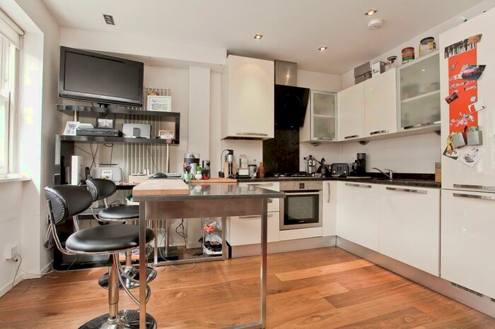 1 Bedroom Apartment To Rent In Bevenden Street, Hoxton, N1