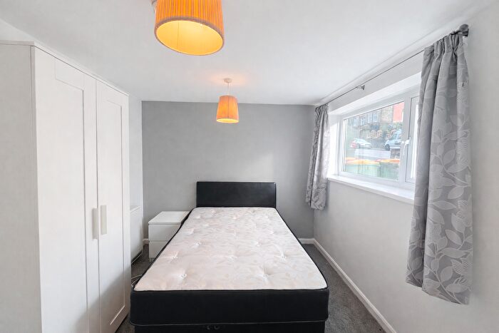 1 Bedroom Flat To Rent In Stow Park Avenue, Newport, NP20