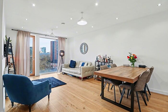 2 Bedroom Flat For Sale In Vimto Gardens, Islington Way, Salford, M3