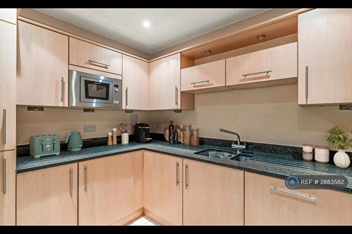 1 Bedroom Flat To Rent In Royal Swan Quarter, Leatherhead, KT22