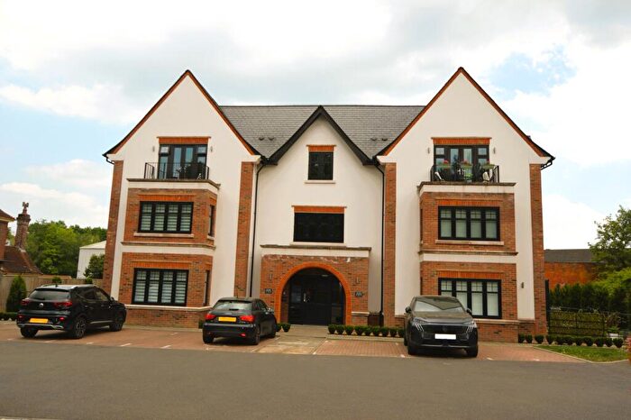 3 Bedroom Duplex For Sale In Connaught House, London Road, Bagshot, GU19