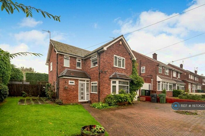 3 Bedroom Detached House To Rent In Cottage Drive, Bromsgrove, B60