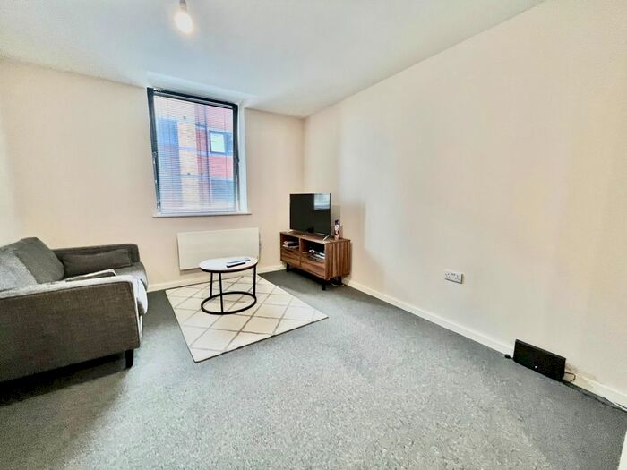 1 Bedroom Flat To Rent In Windsor Street, Salford, M5
