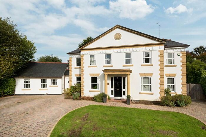 7 Bedroom Detached House For Sale In Heatherset Close, Esher, KT10