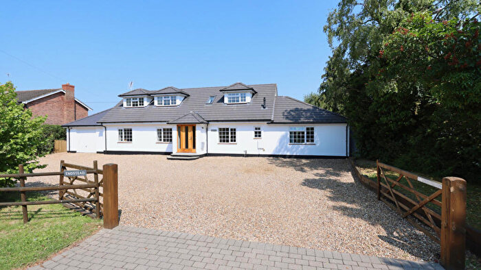 5 Bedroom Detached House To Rent In Heath End Road, Little Kingshill, HP16