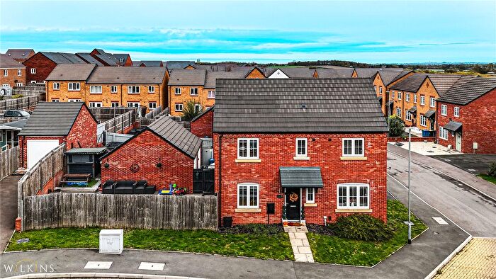 3 Bedroom Detached House For Sale In Oleander Close, Tamworth, Staffordshire, B79