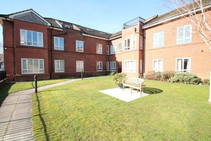 2 Bedroom Flat To Rent In Devonshire Court, Derbyshire Road South, Sale, M33