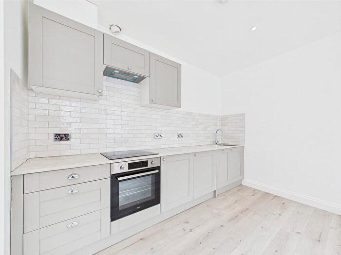 1 Bedroom Apartment To Rent In Montague Street, Worthing, BN11