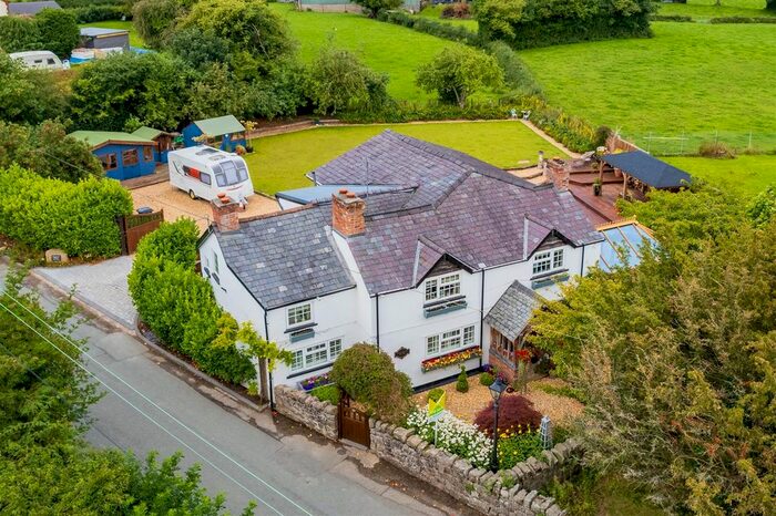 4 Bedroom Detached House For Sale In Wern, Weston Rhyn, Oswestry, SY10