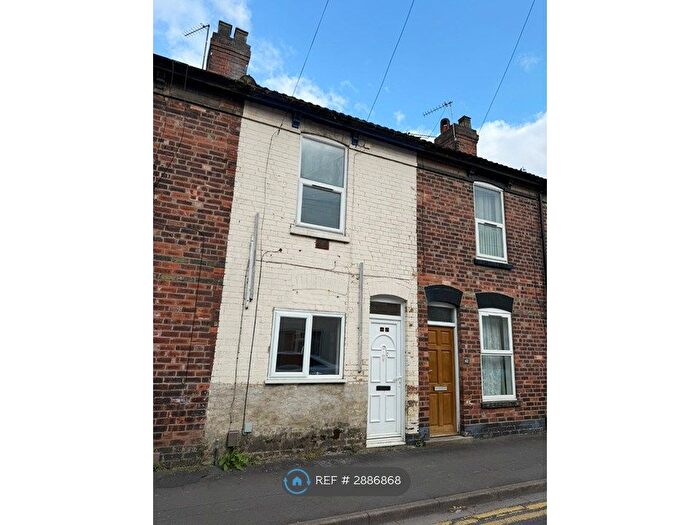 2 Bedroom Terraced House To Rent In Cross St, Lincoln, LN5