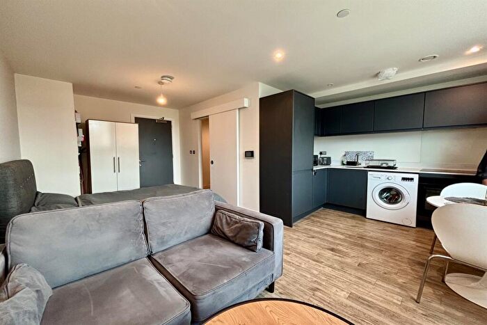 1 Bedroom Apartment To Rent In Bedroom Studio One-Bedroom Apartment In Manchester, M16