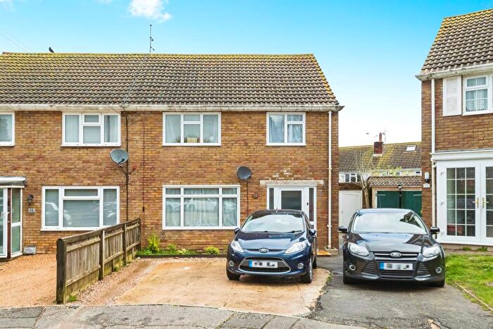 3 Bedroom House To Rent In Coombe Close, Crawley, RH11