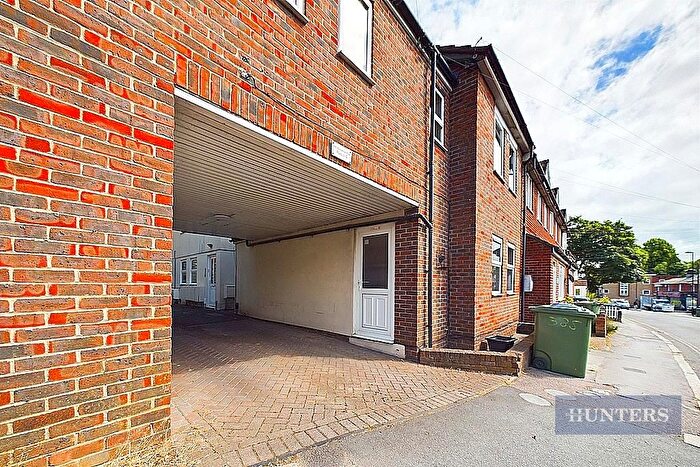2 Bedroom Flat To Rent In Portswood Road, Southampton, SO17