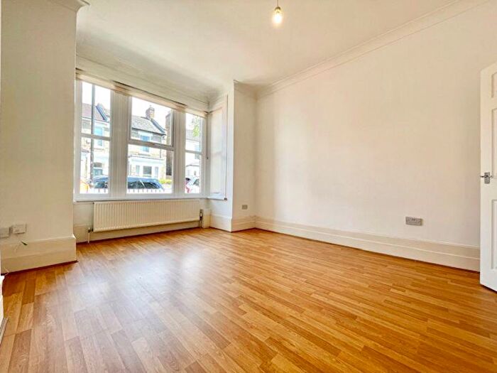 1 Bedroom Flat To Rent In Tresco Road, SE15