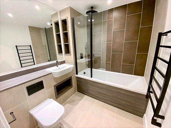 2 Bedroom Apartment To Rent In Snow Hill Wharf, Shadwell Street, Birmingham, B4