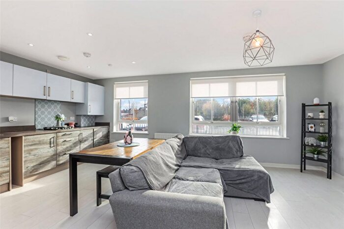 2 Bedroom Flat For Sale In Rosebery Terrace, Glasgow, Glasgow City, G5