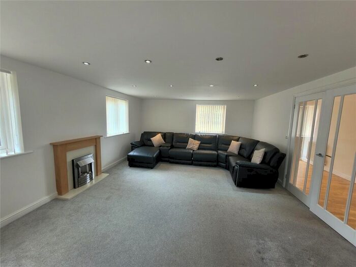 4 Bedroom Detached House For Sale In Tan Yr Allt, Rhostryfan, Caernarfon, Gwynedd, LL54