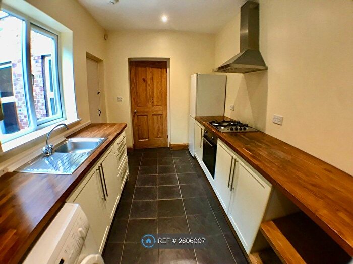 2 Bedroom Flat To Rent In Prospect Place, Newcastle Upon Tyne, NE4