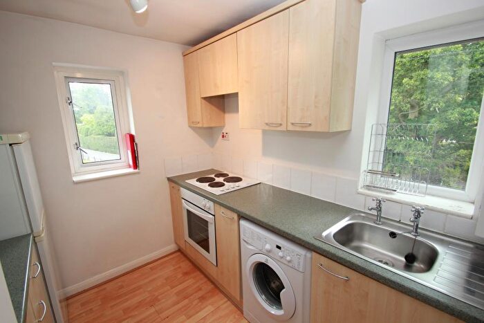 1 Bedroom Maisonette To Rent In Woking, Surrey, GU22